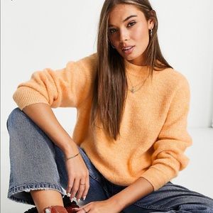 ASOS DESIGN crew neck sweater in fluffy yarn in orange NWT never worn